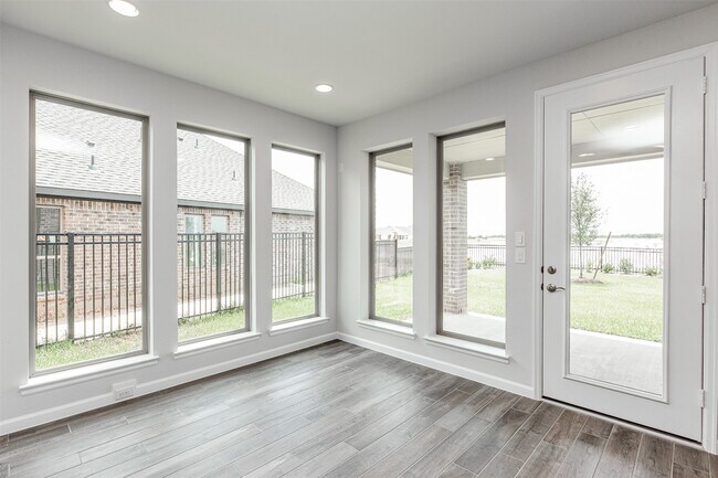 Building Photo - 677 Cape Capri Dr