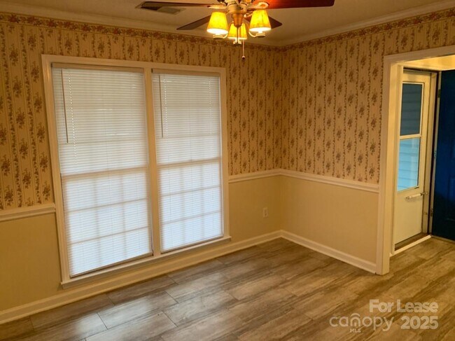 Building Photo - 4319 Wynborough Ln