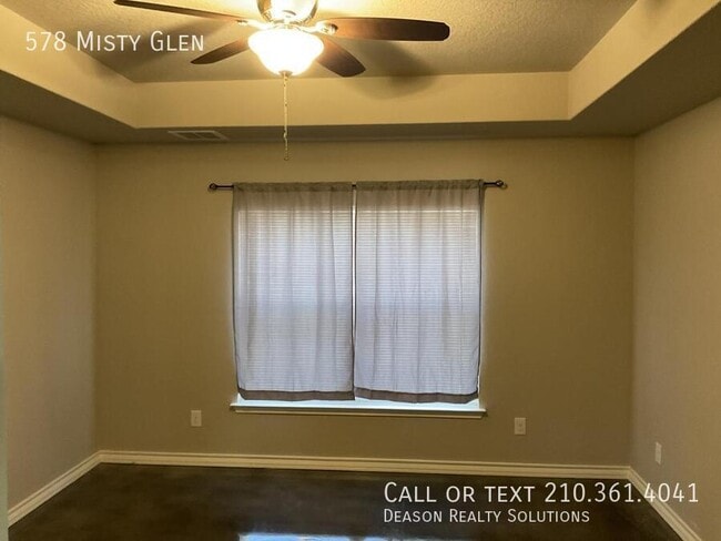 Building Photo - 578 Mistyglen Dr