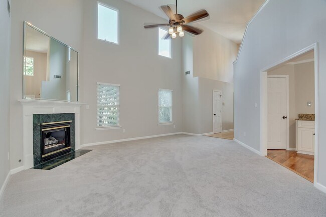 Building Photo - 486 Granite Point