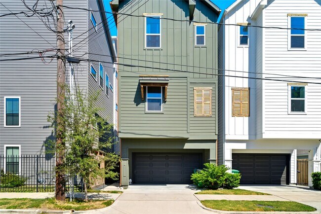 Building Photo - 1307 E 27th St