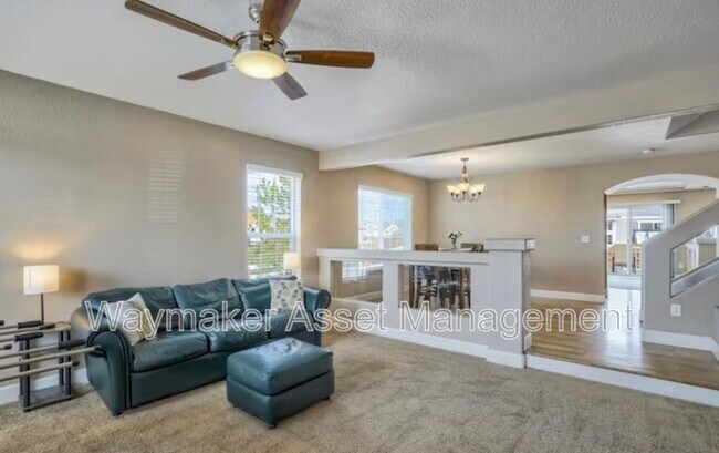 Building Photo - 10904 Cascading Spring Cir