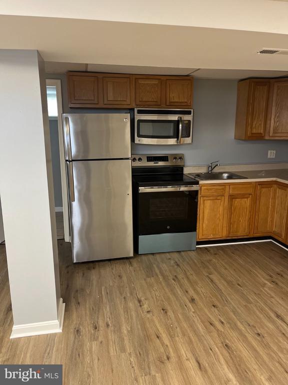 Building Photo - 1300 North Ave