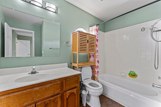 Building Photo - 2126 Sunhaven Ct