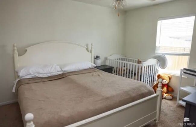 Building Photo - ADORABLE DUPLEX CLOSE TO EISENHOWER M.S!