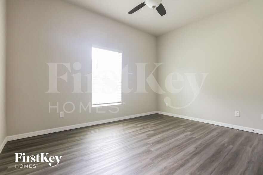 Building Photo - 20172 Elrose Ave