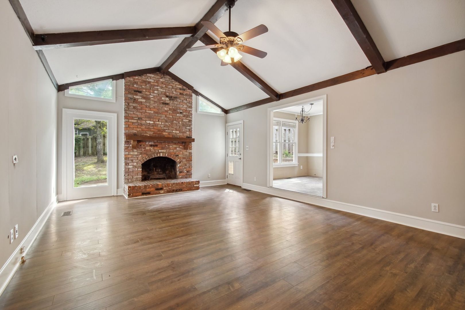 Building Photo - 7445 Deer Track Dr