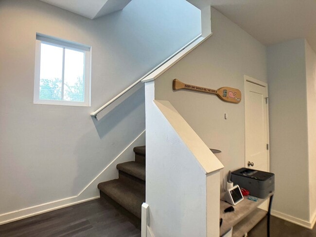 Building Photo - Porter's Lakeside - Luxury 4 Bedroom, 4 Ba...