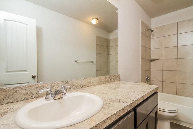 Building Photo - 5406 Freshwater Way