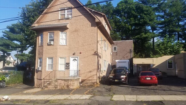 Primary Photo - 93 N 8TH Ave