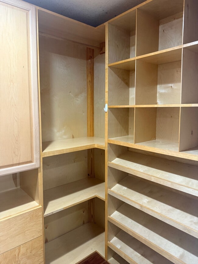 Building Photo - 14912 SW 143rd Ct