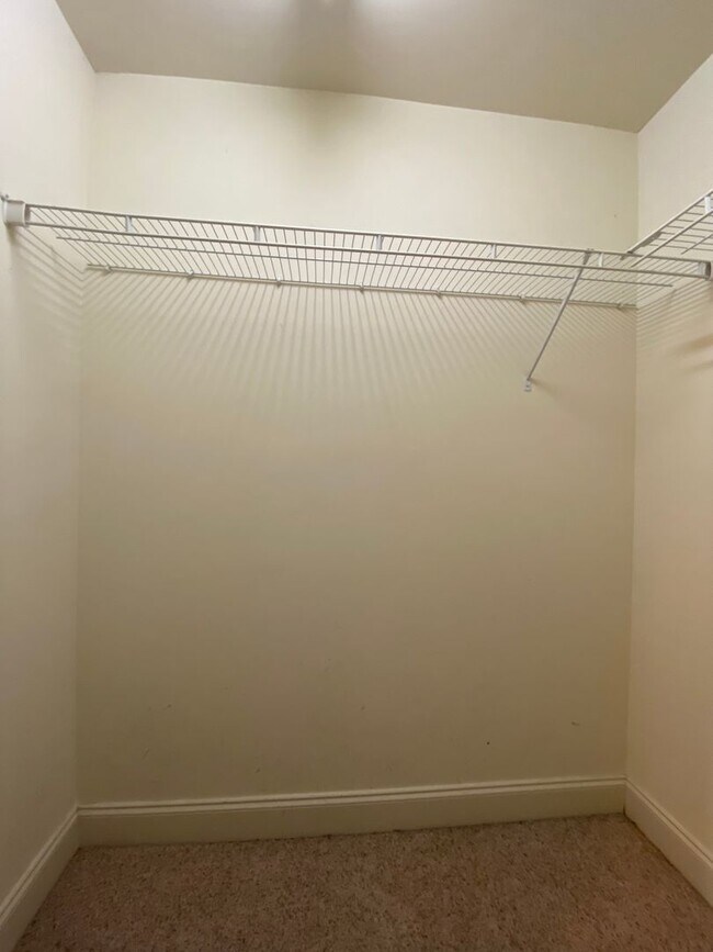 Building Photo - Home for Rent in Woodstock! View with 48 H...