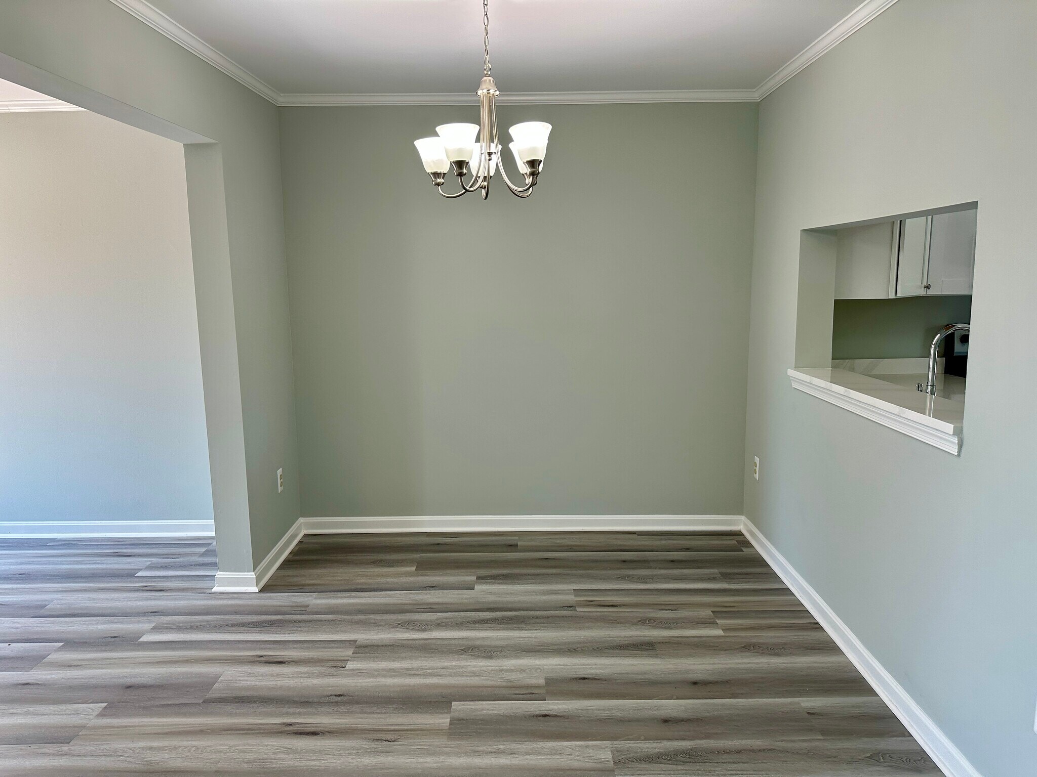 Building Photo - 6731 Sandpiper Ct