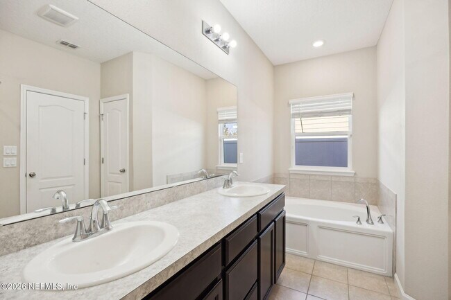 Building Photo - 5598 Kellar Cir