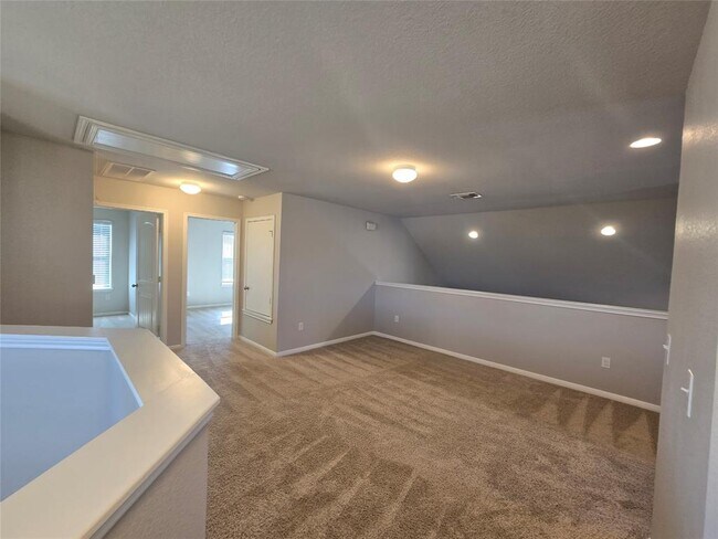 Building Photo - 10900 Gonzales Ranger Pass