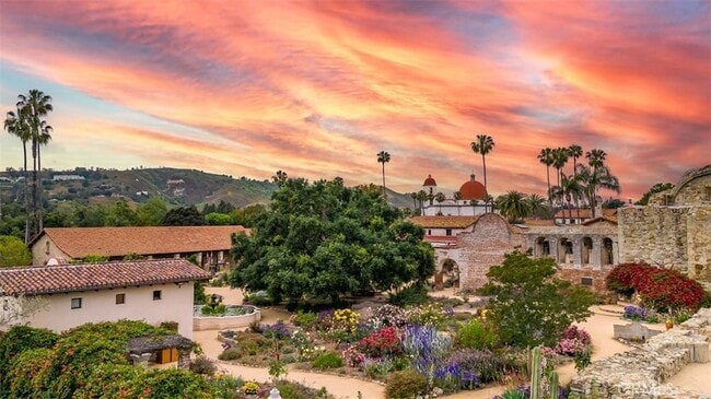 Building Photo - 30692 Calle Chueca