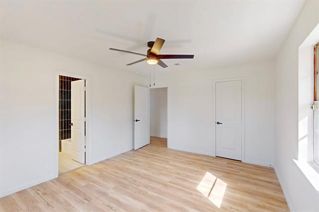 Building Photo - 820 Bedford Ct W