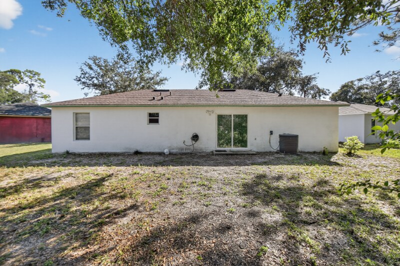 Building Photo - 4 Starling Dr