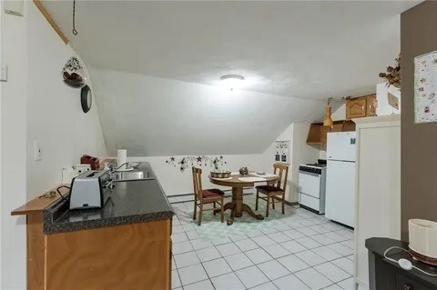 Building Photo - 29 Eton Ave