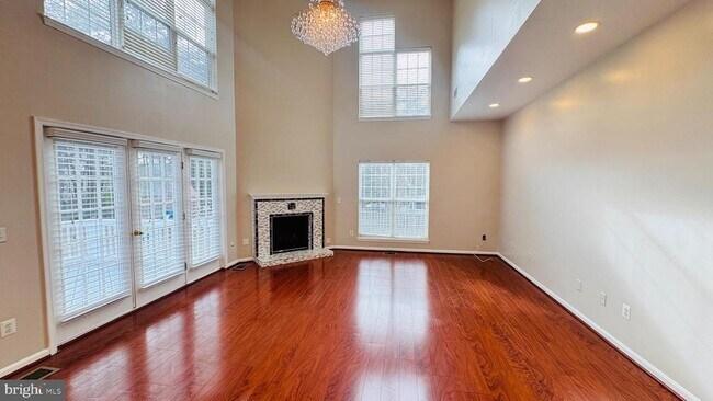 Building Photo - 9161 Lost Fields Ct