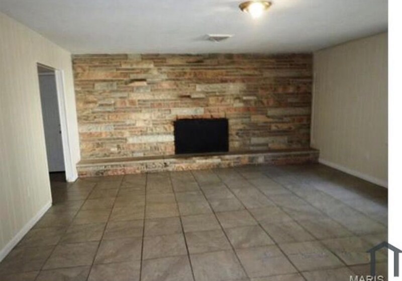 Building Photo - 10201 Mccartney Ln