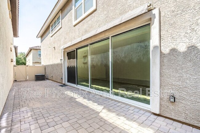 Building Photo - 1055 S Reber Ave