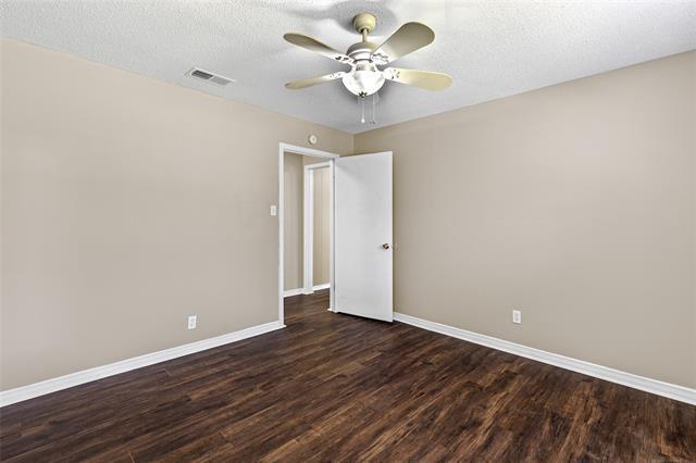 Building Photo - 6305 Chapman Dr