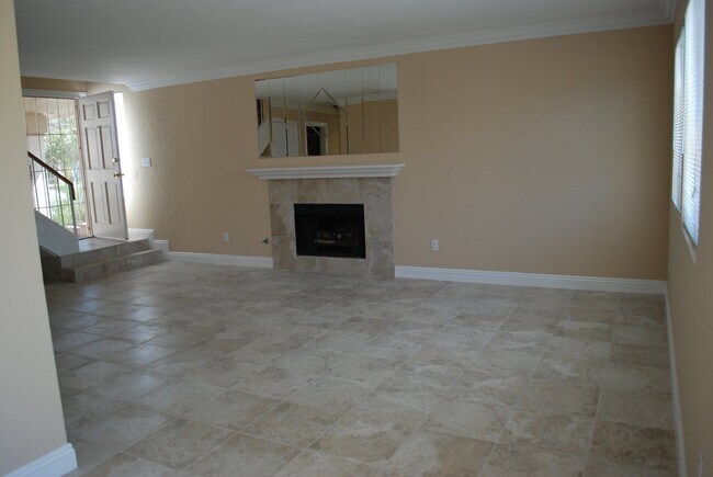 Building Photo - 1712 Glenview Dr