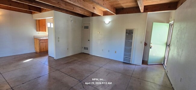 Building Photo - 2 bedroom 1 bath home in Heritage Ranch