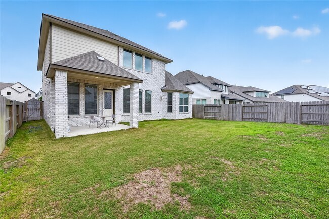 Building Photo - 4018 Martin Ridge Dr