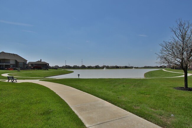 Building Photo - 16007 David Hill Ln