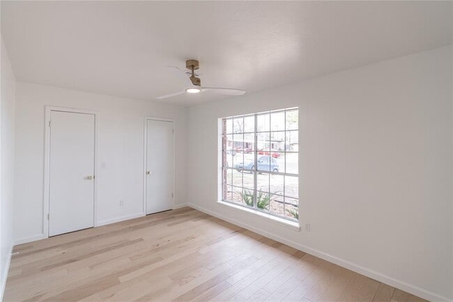 Building Photo - 5124 NW 19th Terrace