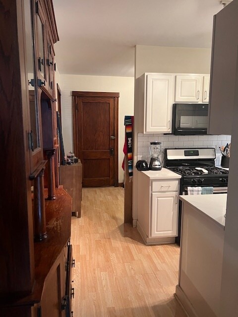 Building Photo - 2217 Rice W St