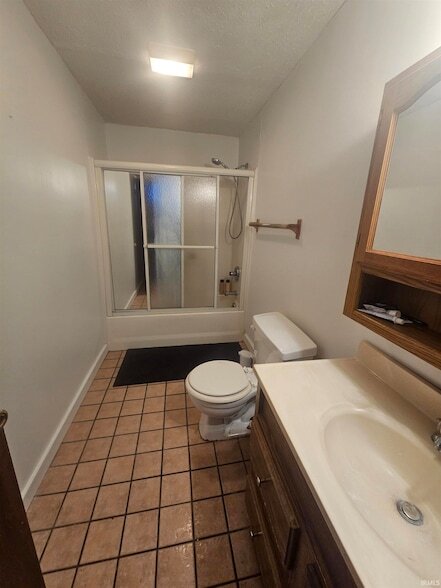 Building Photo - 4035 N Hinkle Rd