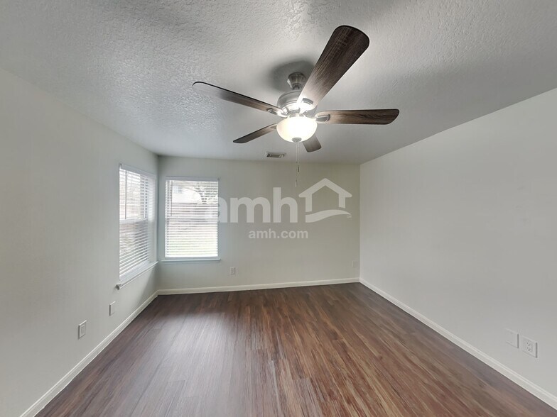 Building Photo - 31702 Regal Park Ct