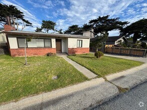 Building Photo - Pacific Grove Two Bedroom