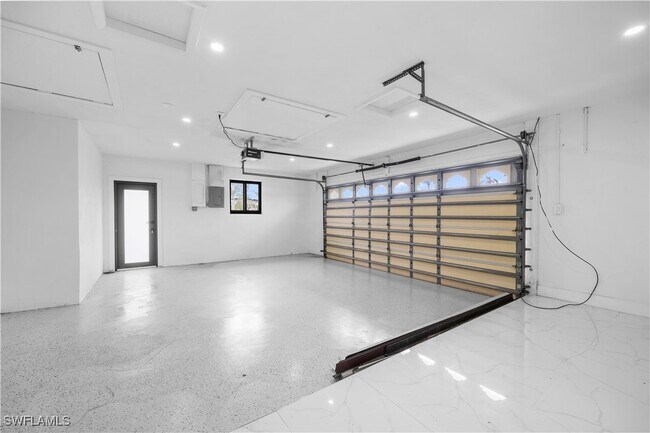 Building Photo - 4380 Harbour Terrace