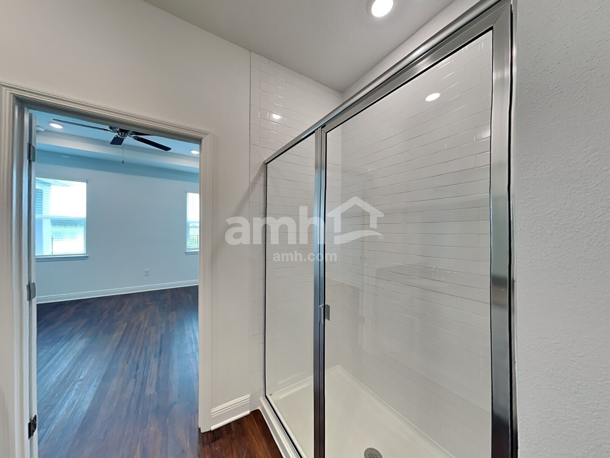 Building Photo - 14633 Cedar Ml Dr