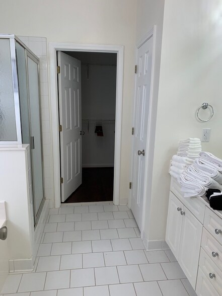 Master Bedroom Bath - 6080 Terrace Hills Dr