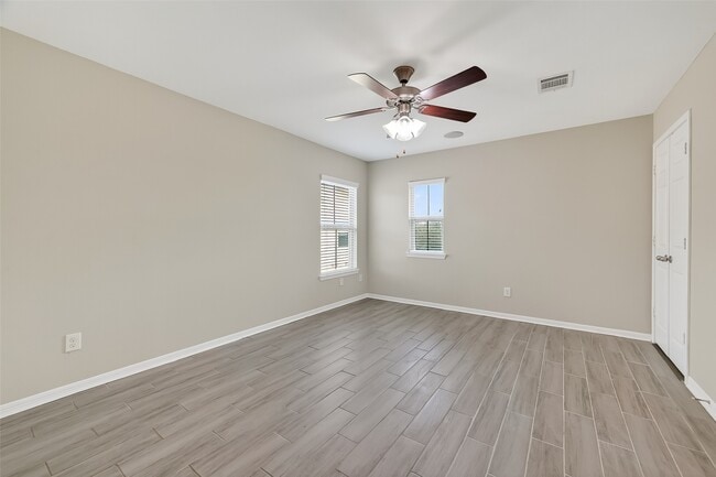 Building Photo - 6019 Wesley Manor Ct