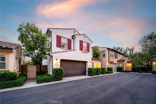 Building Photo - 210 Desert Bloom