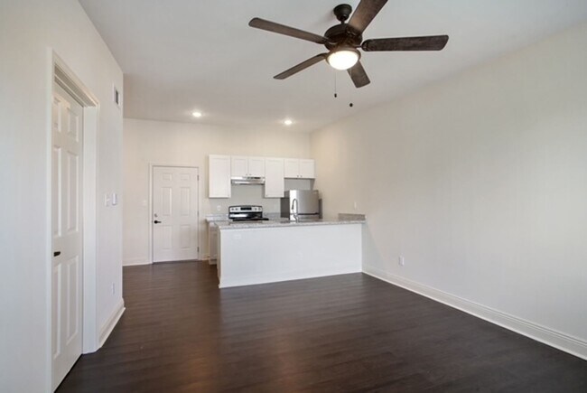 Building Photo - Renovated 1 Bed 1 Bath In Gentilly Area