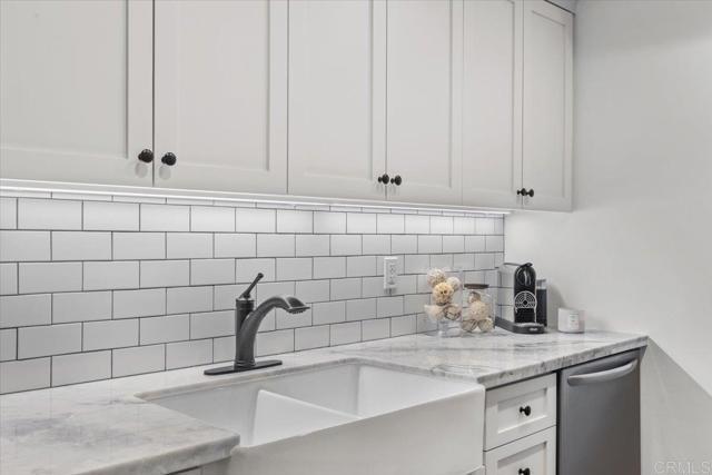 Building Photo - 2715 Camino Del Mar