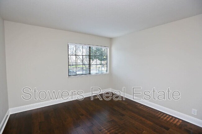 Building Photo - 50 Deer Meadow Ln
