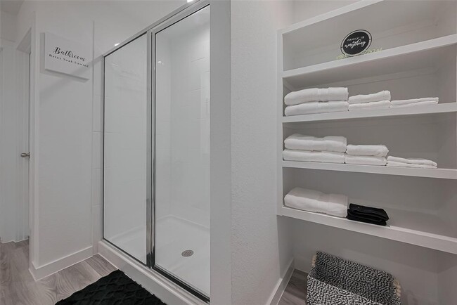 Building Photo - 10405 Hadley Pk Trl