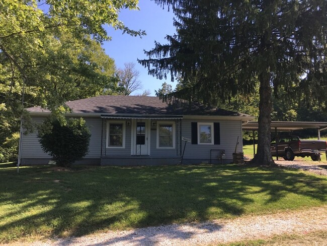 Primary Photo - 2 bedroom House: Ellettsville! *Sign a 12-...