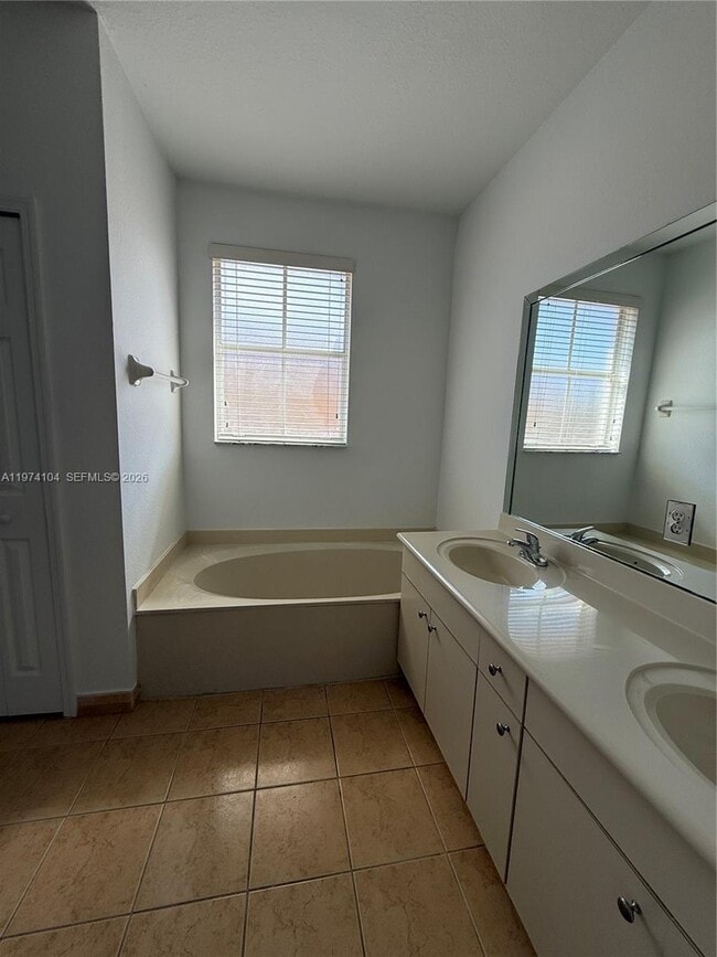 Building Photo - 16642 SW 79th Way