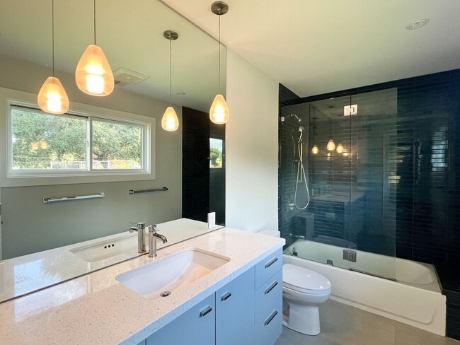 Building Photo - Beautiful Newer Two Bedroom Napa Home