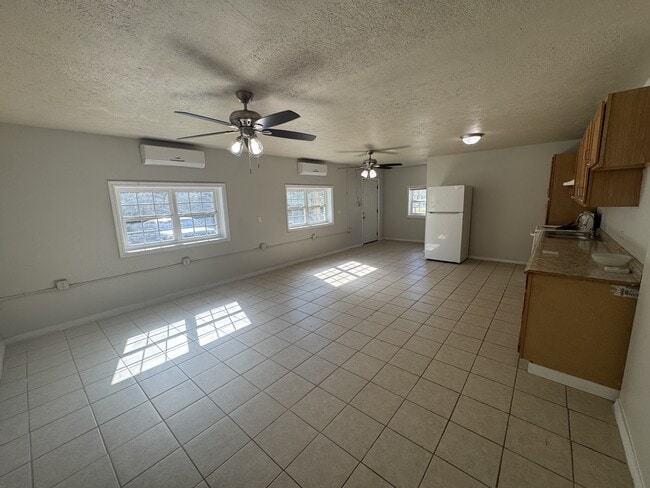 Building Photo - 20756 Old Hwy 59