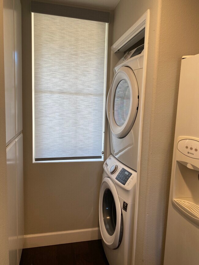 Laundry - 13075 Pacific Promenade